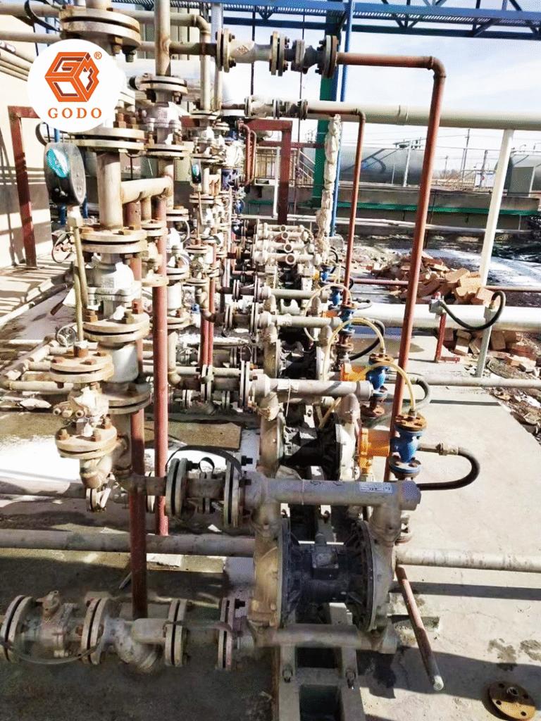 Hướng dẫn lựa chọn máy bơm màng bùn thải